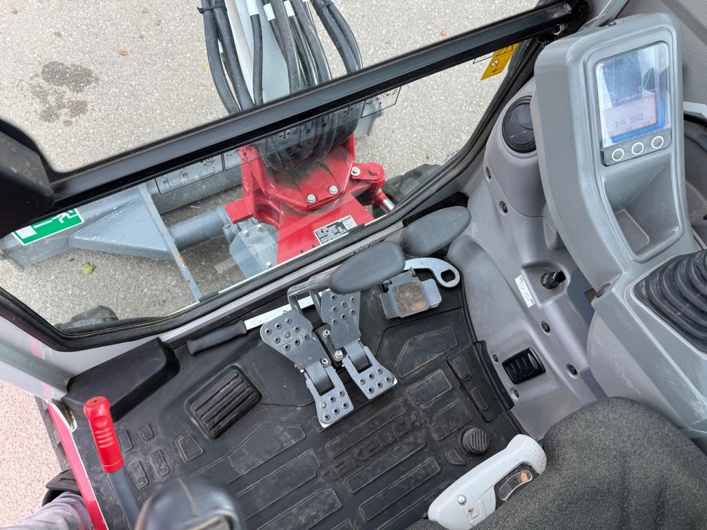Takeuchi TB325 TB325