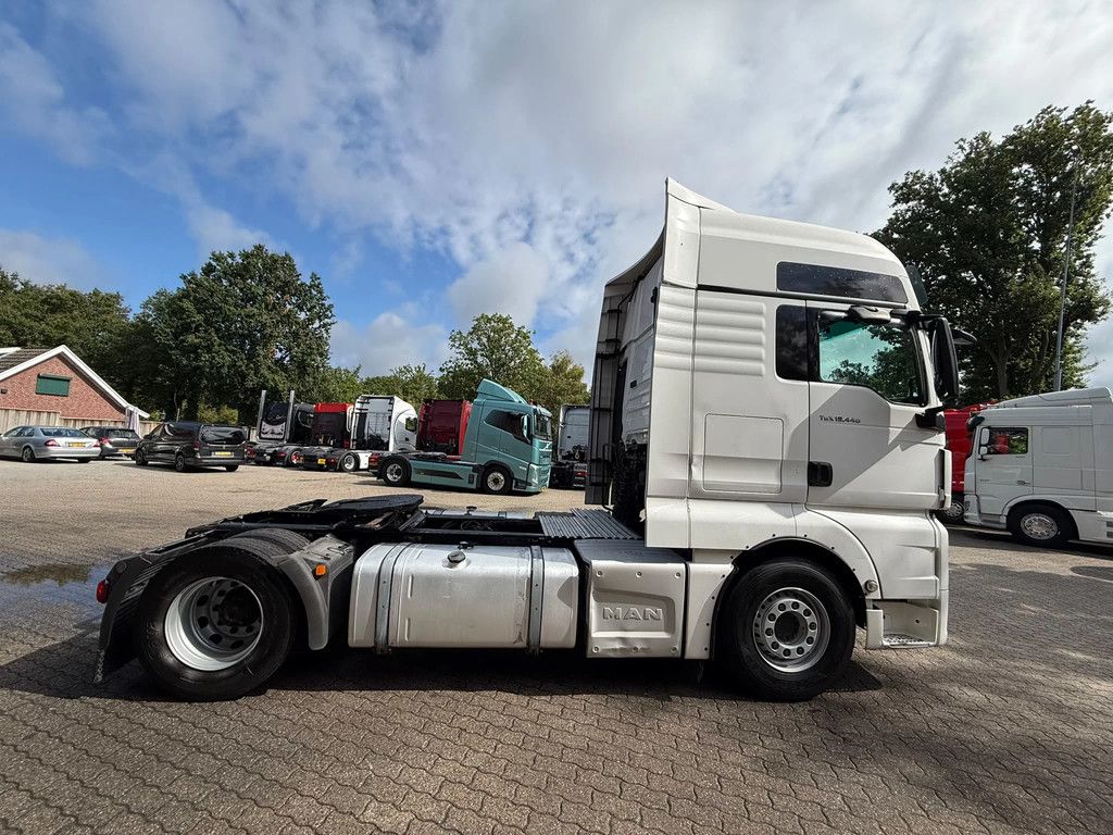 MAN TGX 18.440 XXL 2X Tank Smarttacho Standairco NL truck APK/TUV 02-2027