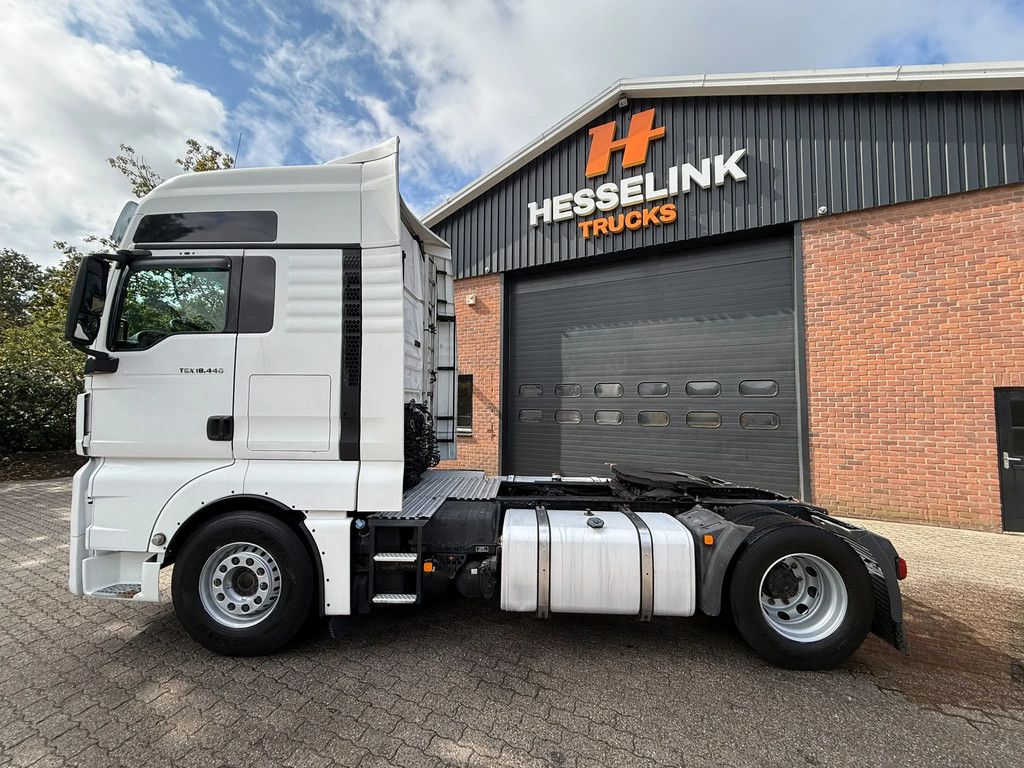 MAN TGX 18.440 XXL 2X Tank Smarttacho Standairco NL truck APK/TUV 02-2027