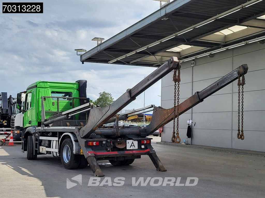 Mercedes Antos Antos 1843 4X2 14 tons Hyvalift skiploader Automatic Euro 6