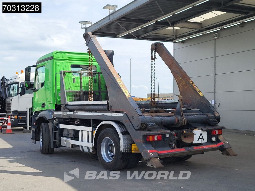 Mercedes Antos Antos 1843 4X2 14 tons Hyvalift skiploader Automatic Euro 6