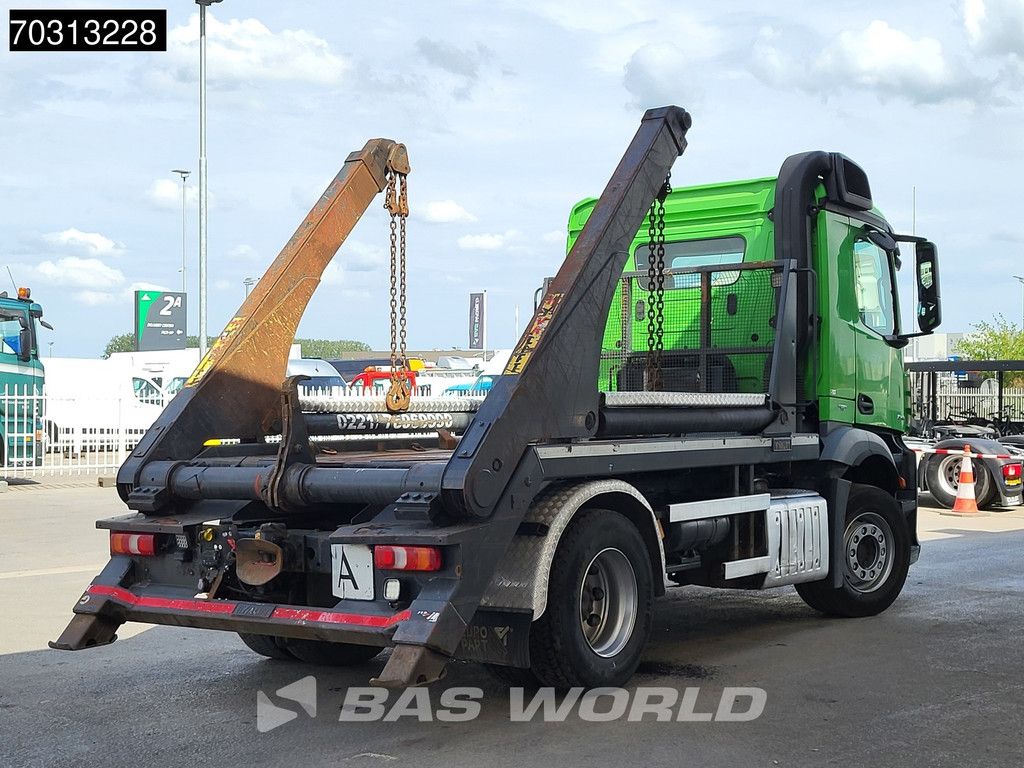 Mercedes Antos Antos 1843 4X2 14 tons Hyvalift skiploader Automatic Euro 6