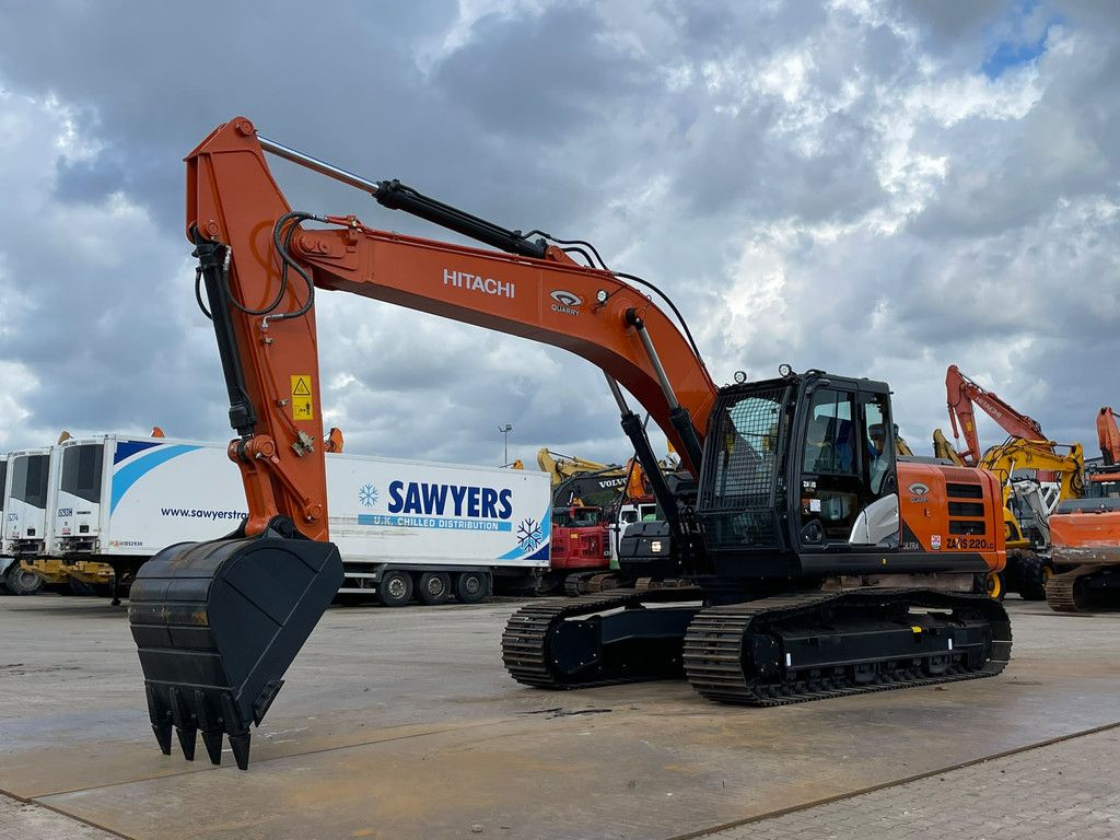 Hitachi ZX220LC-5G