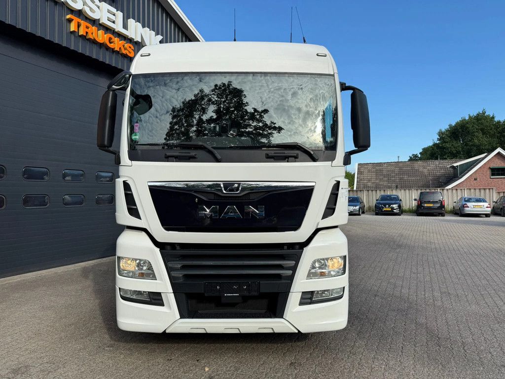 MAN TGX 18.460 XLX 2X Tank 556.071KM!