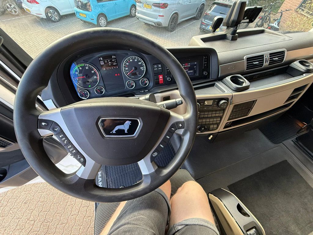 MAN TGX 18.460 XLX 2X Tank 556.071KM!
