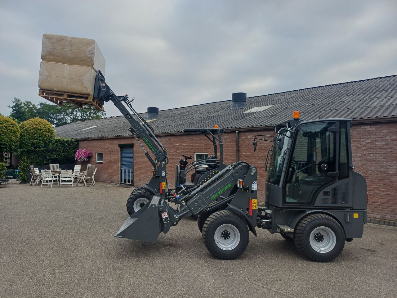 WCM TL2511E elektrische minishovel shovel