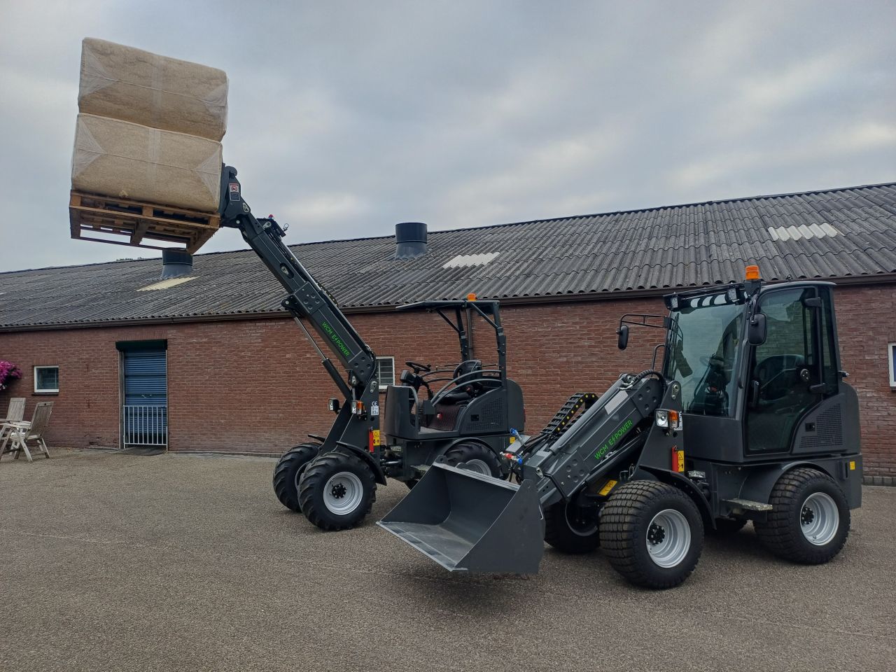 WCM TL2511E elektrische minishovel shovel