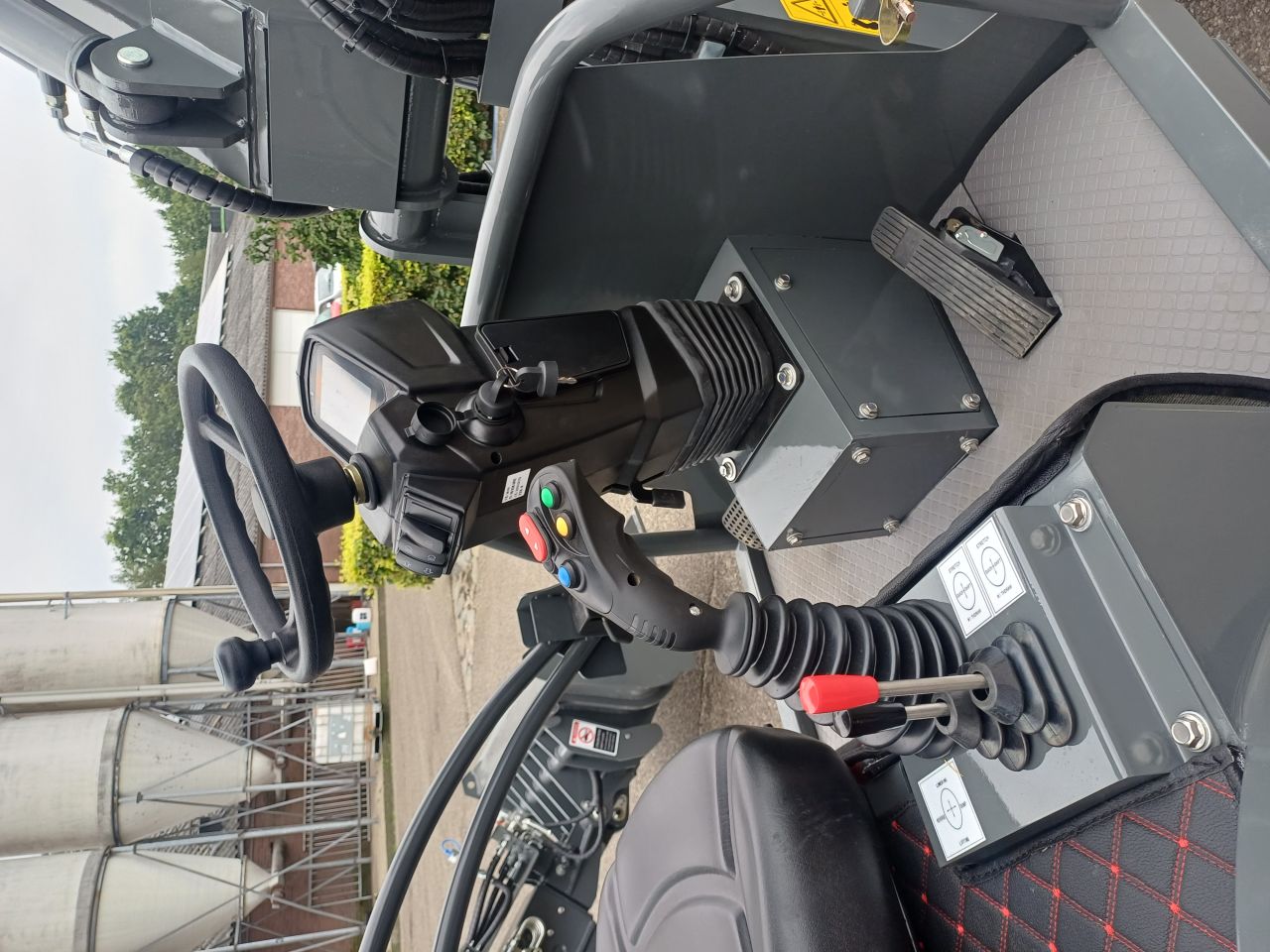 WCM TL2511E elektrische minishovel shovel