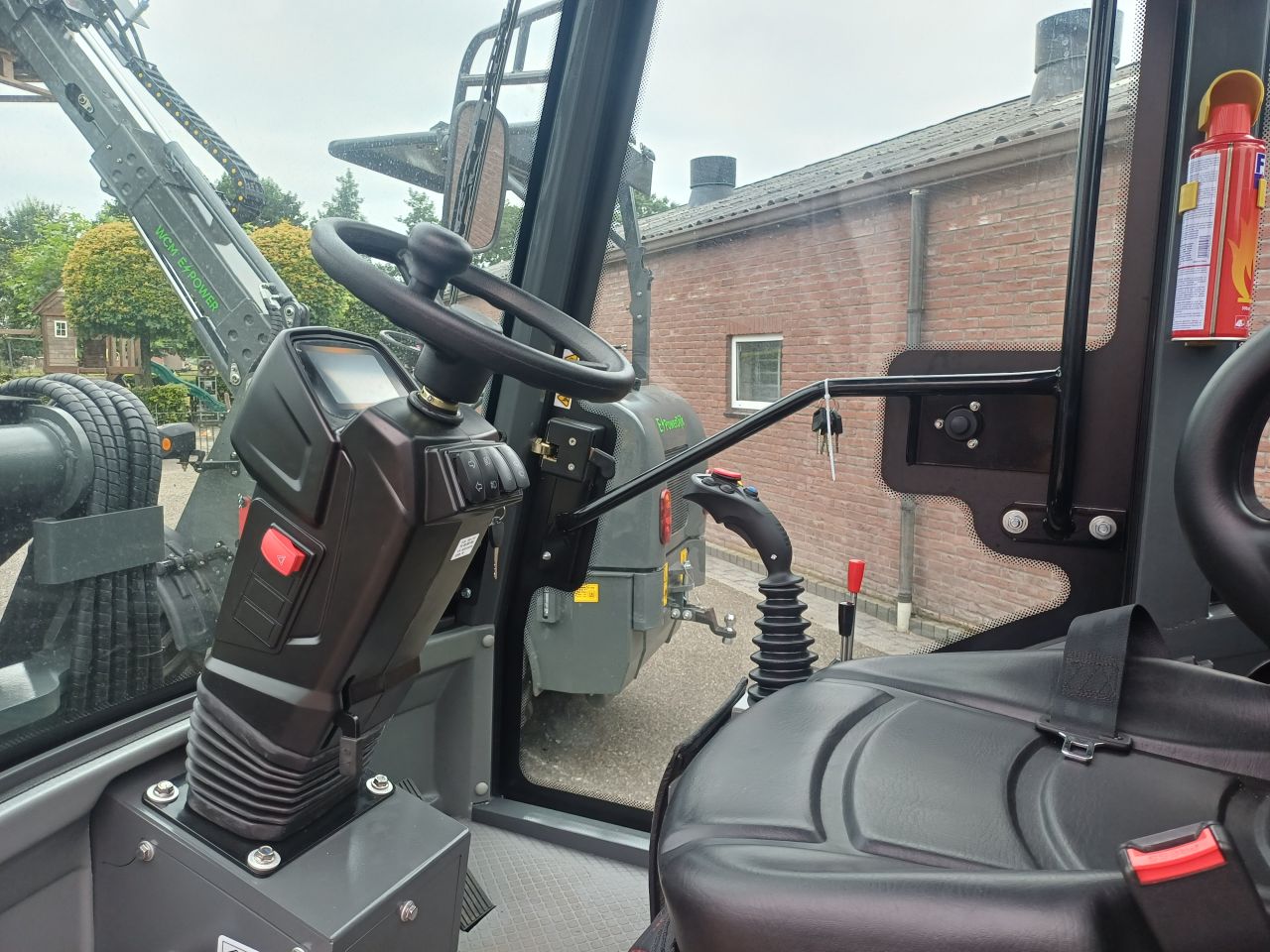 WCM TL2511E elektrische minishovel shovel