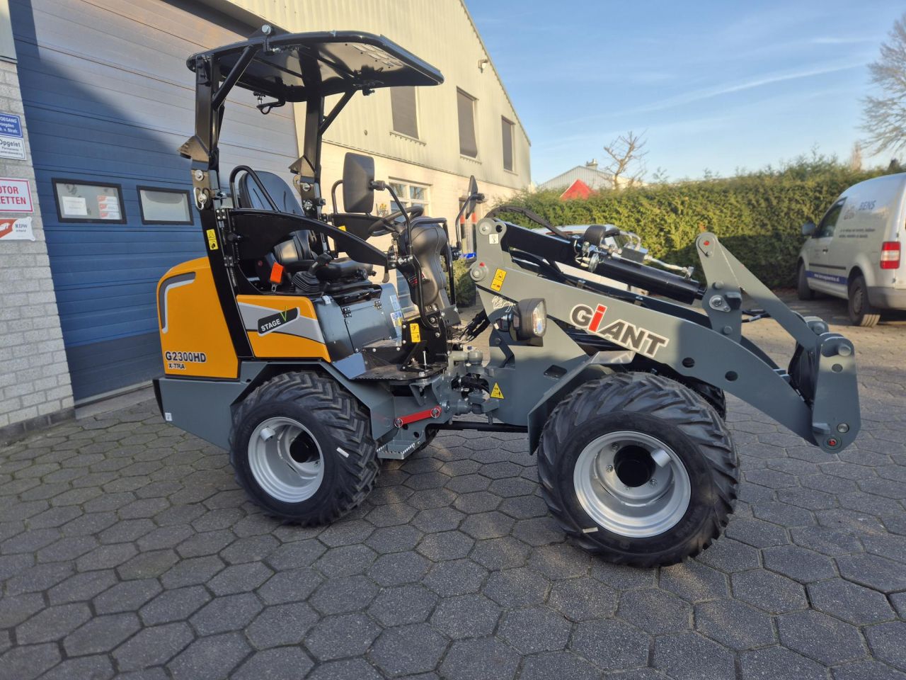 Nieuwe Giant G2300 HD-Extra