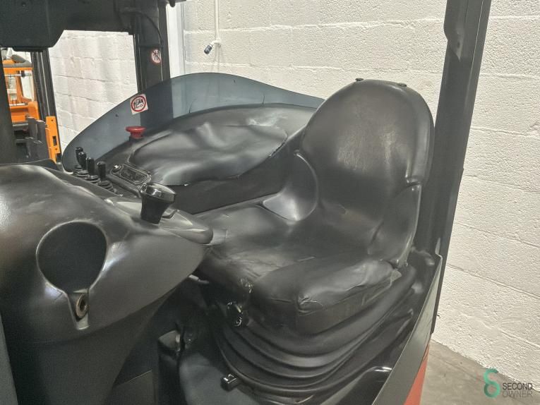 Schubmaststapler Elektrisch Linde R16G 2013