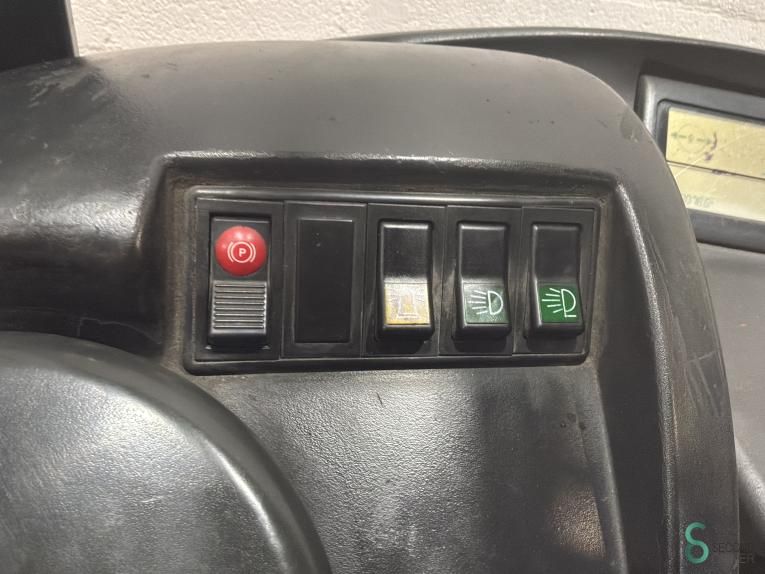 Schubmaststapler Elektrisch Linde R16G 2013