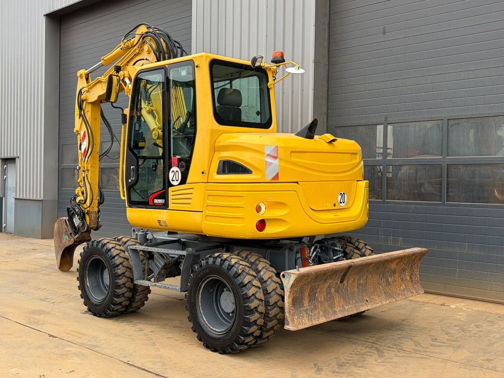 Takeuchi TB295W-1