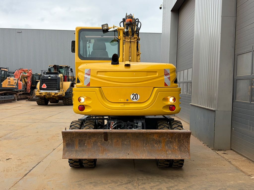 Takeuchi TB295W-1