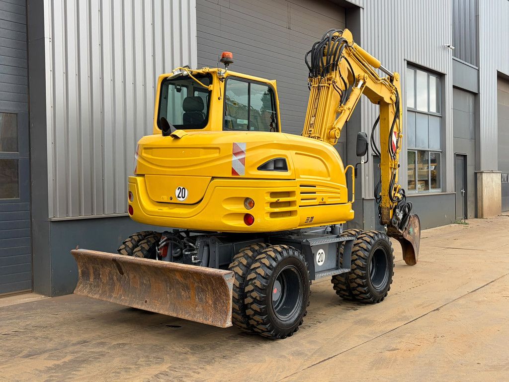 Takeuchi TB295W-1
