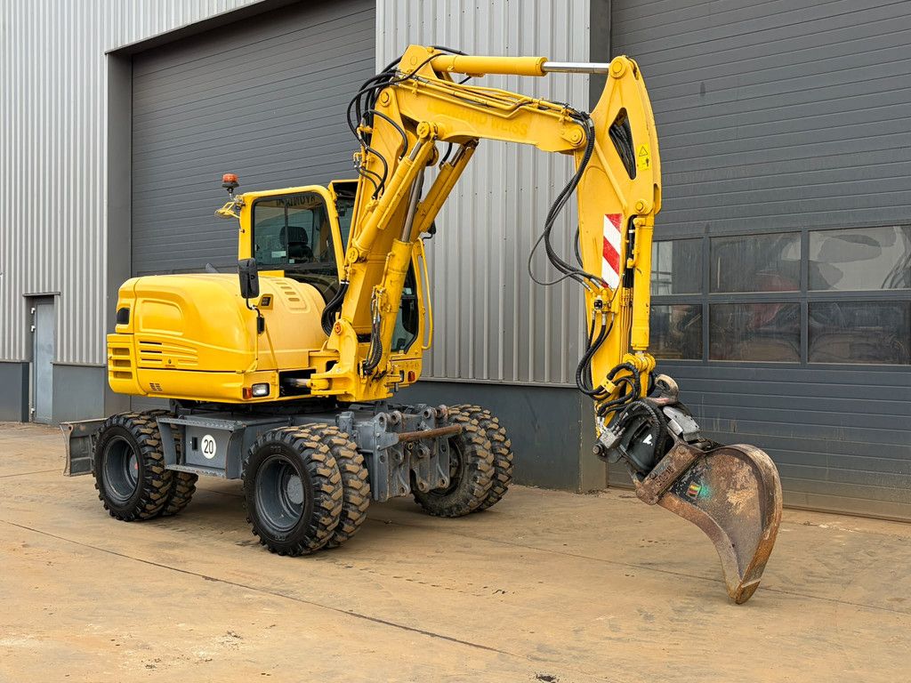 Takeuchi TB295W-1