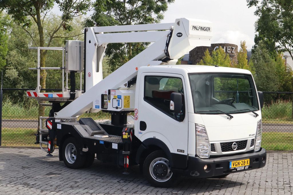 Palfinger P200 AXE | NISSAN NT400 | 20 METER | LOW KM F24P