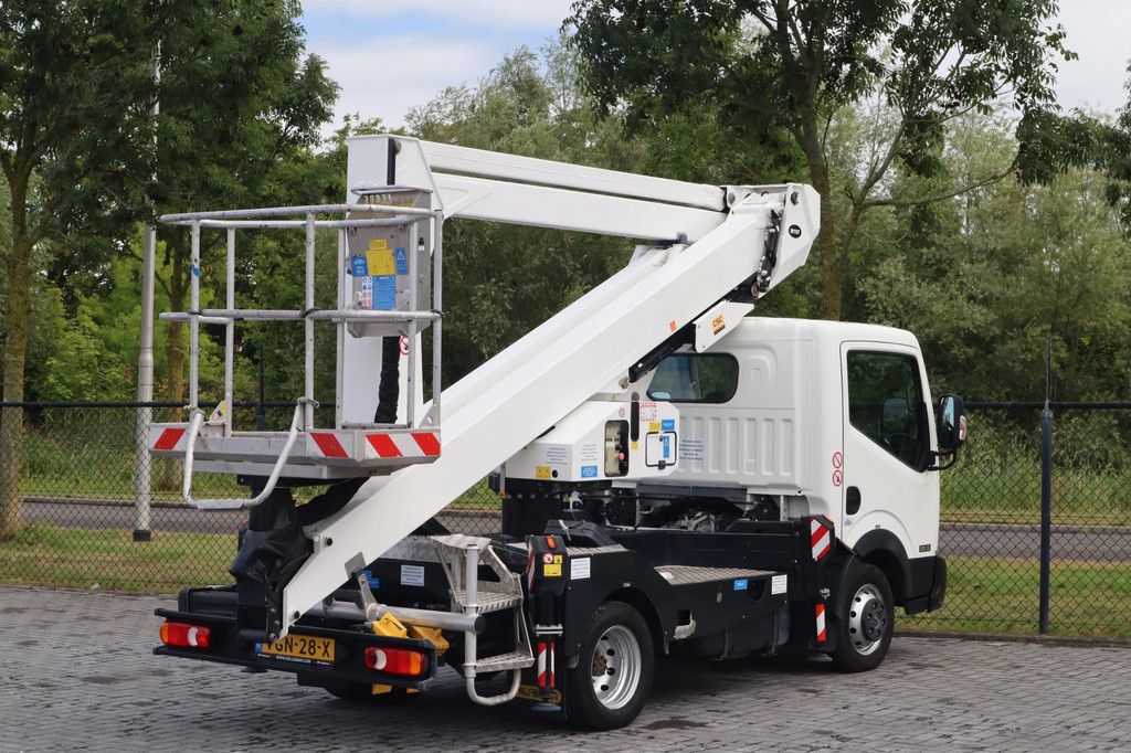 Palfinger P200 AXE | NISSAN NT400 | 20 METER | LOW KM F24P