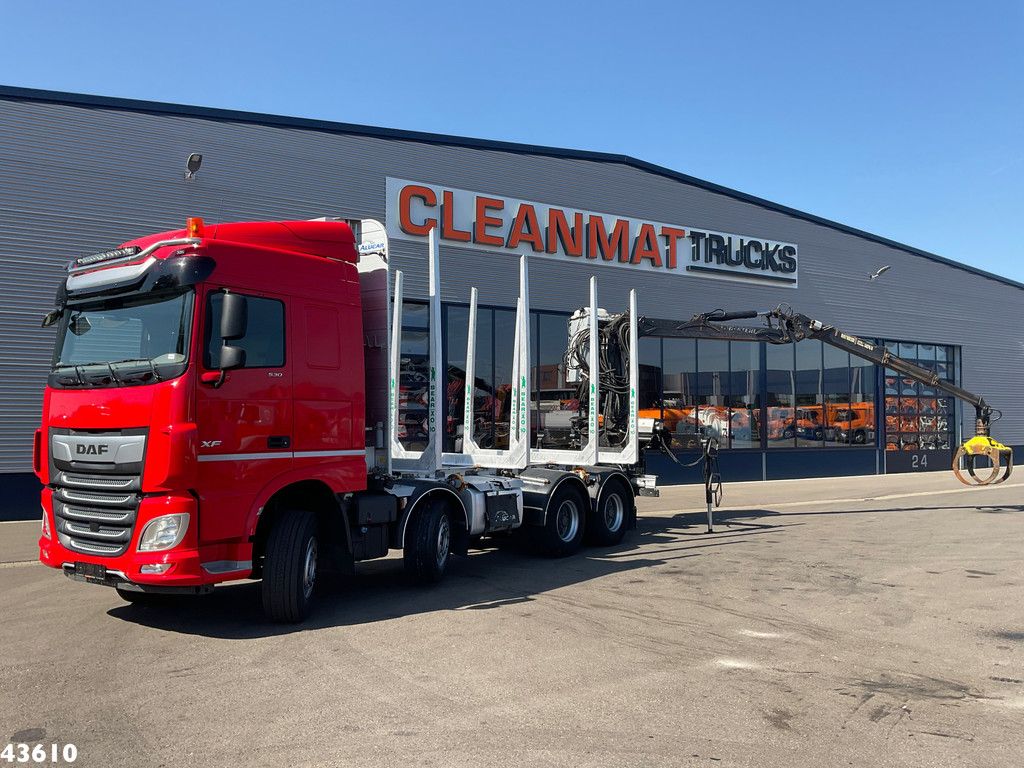DAF FAD XF 530 8x4 Holzkran