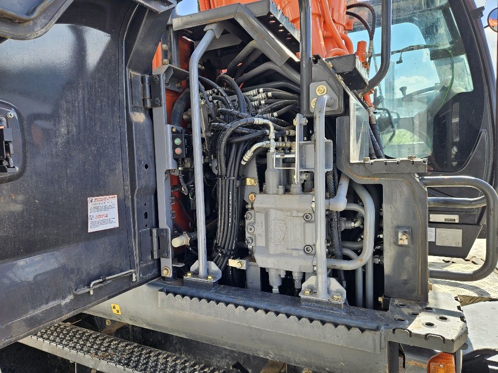 Hitachi ZX170W-5