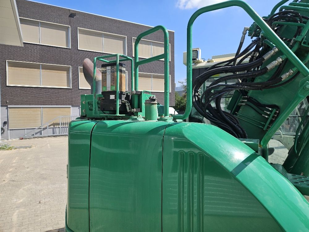 Hitachi ZX135US-6