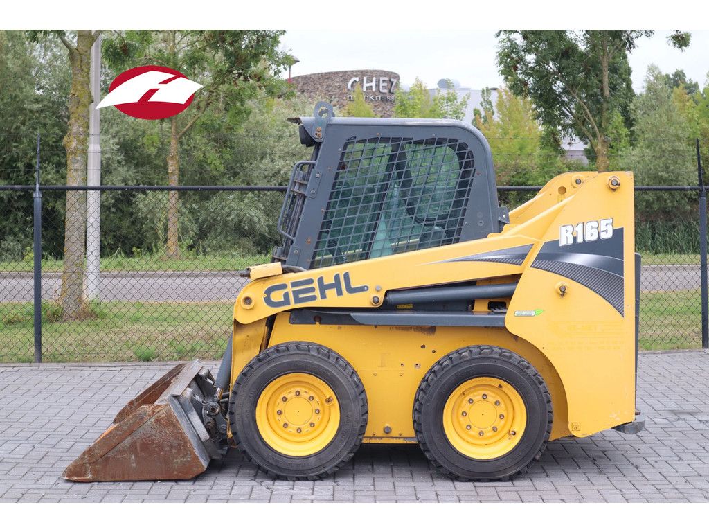 Gehl R165 | BUCKET | HIGHFLOW | GOOD TIRES