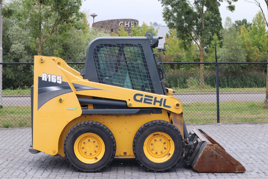 Gehl R165 | BUCKET | HIGHFLOW | GOOD TIRES