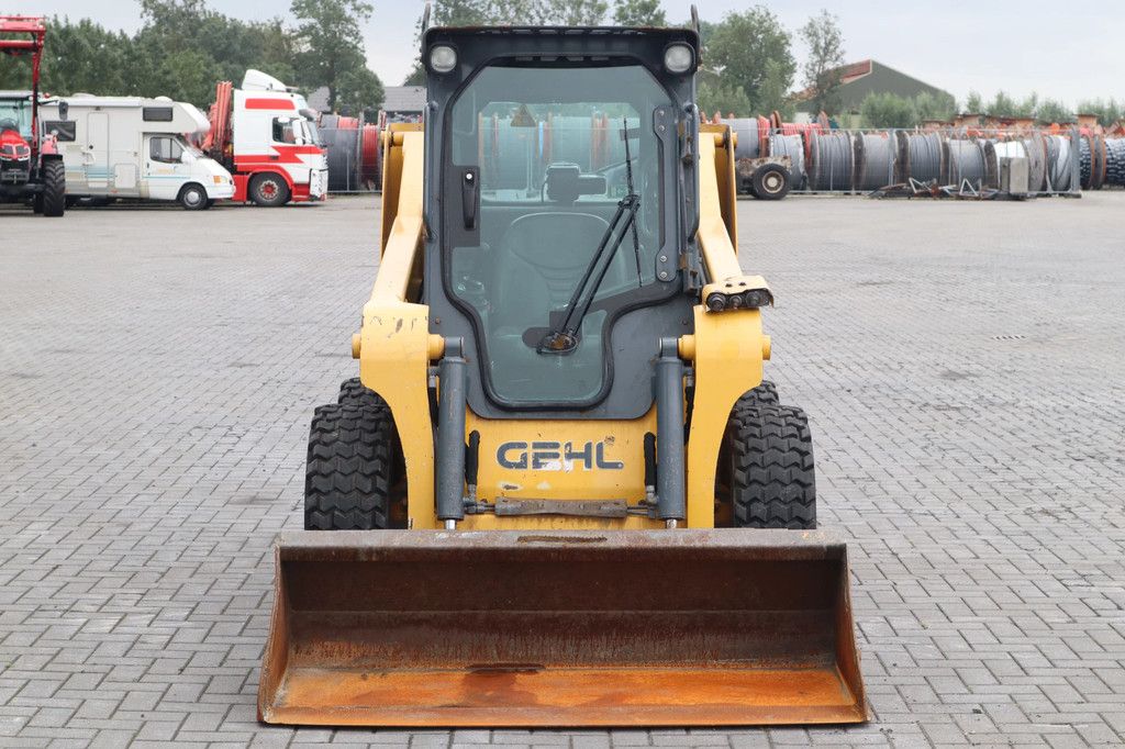 Gehl R165 | BUCKET | HIGHFLOW | GOOD TIRES