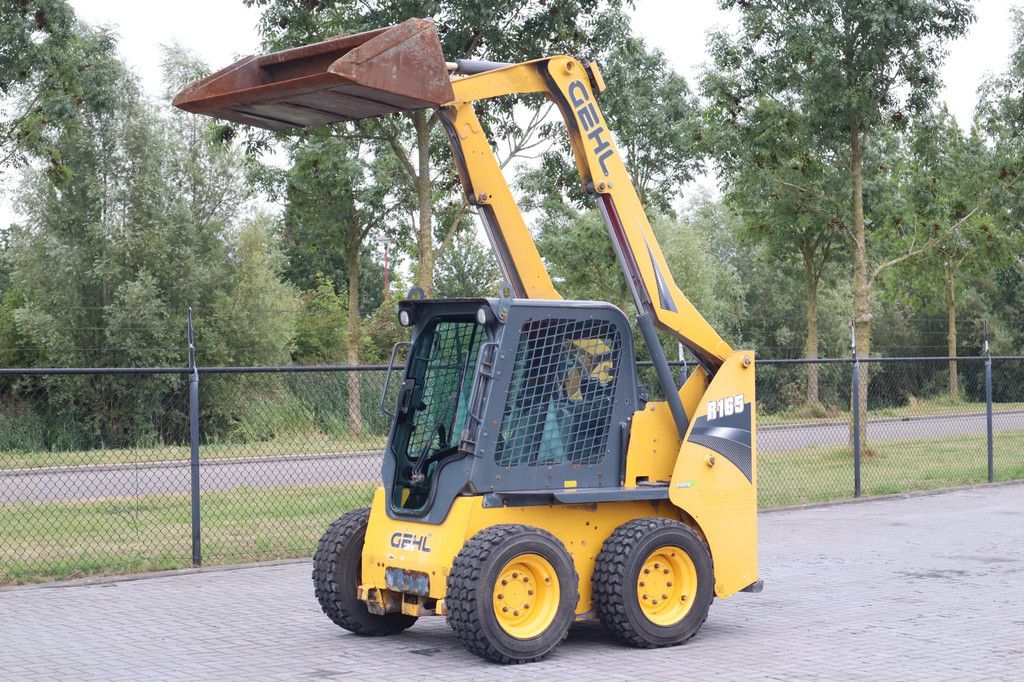 Gehl R165 | BUCKET | HIGHFLOW | GOOD TIRES
