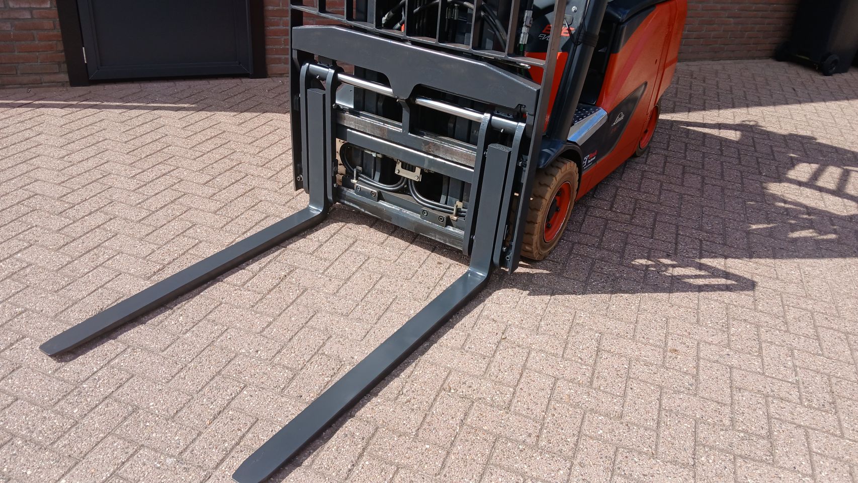 Linde e16 / vorkenversteller / side shift / 2018