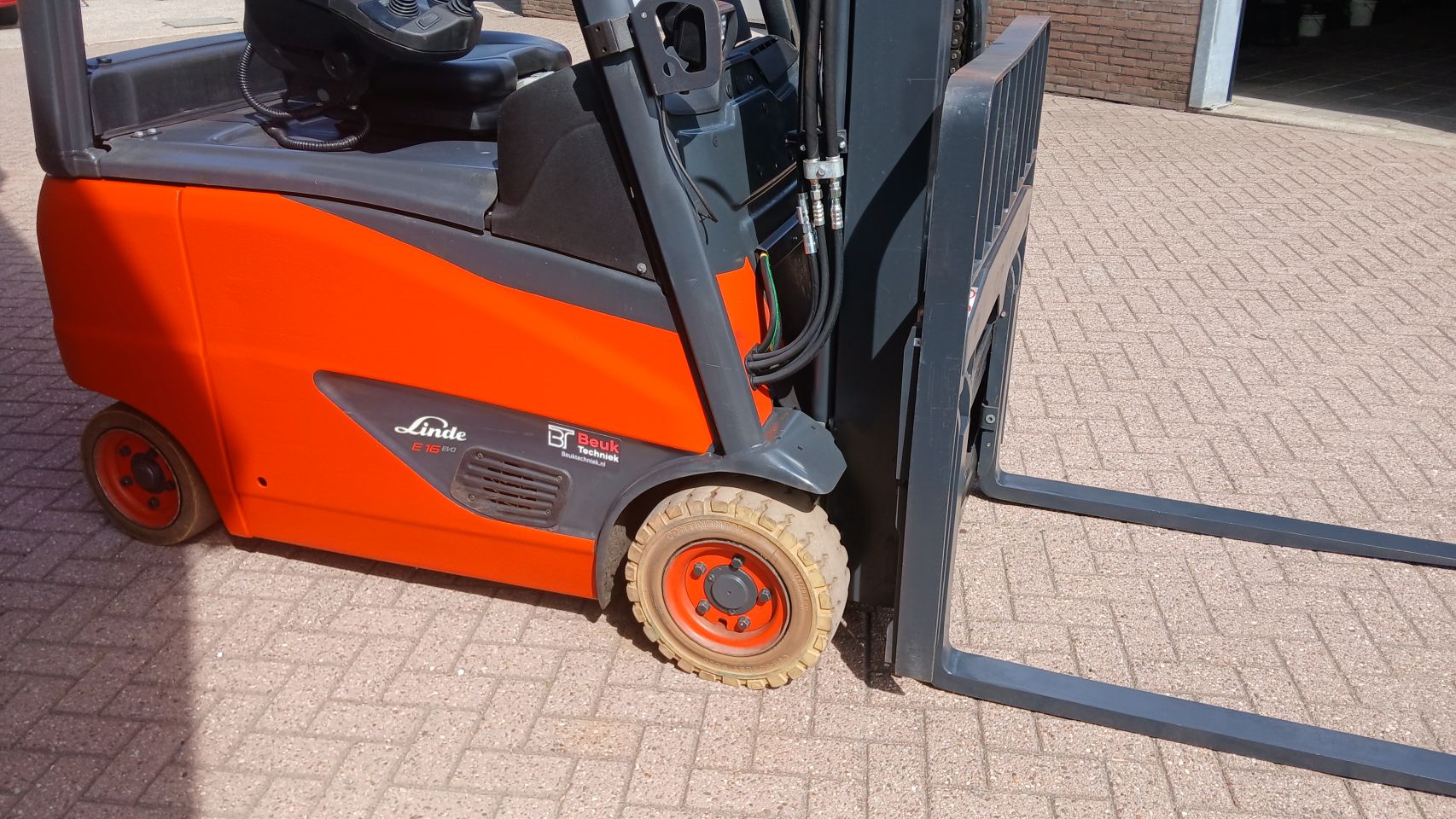 Linde e16 / vorkenversteller / side shift / 2018