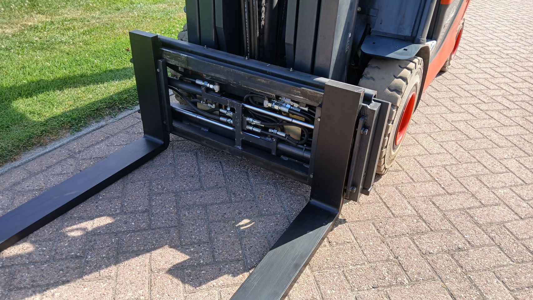 Linde e25 h / vorkenversteller / side shift / 2016