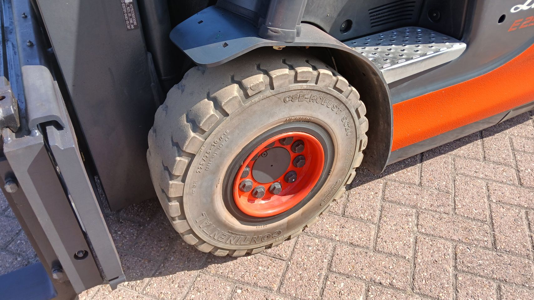 Linde e25 h / vorkenversteller / side shift / 2016