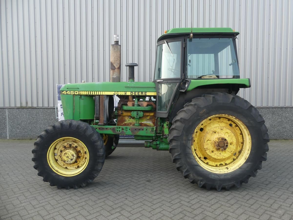 John Deere 4450 4WD