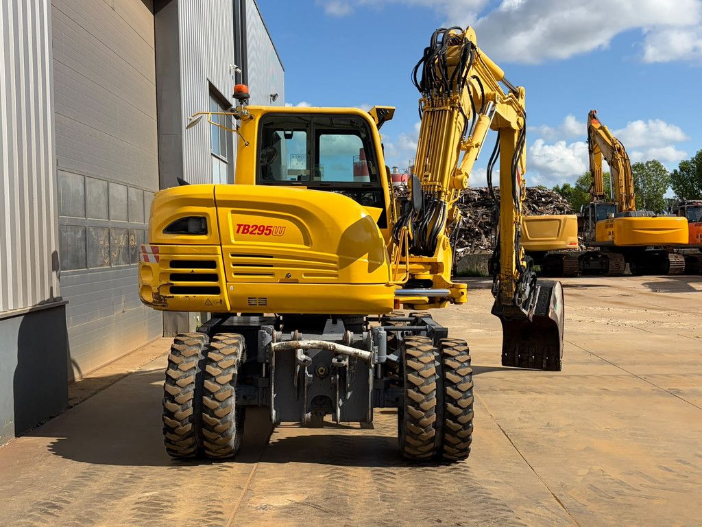Takeuchi TB295W-1