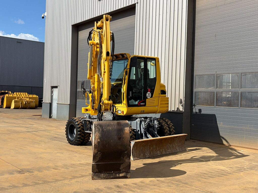 Takeuchi TB295W-1