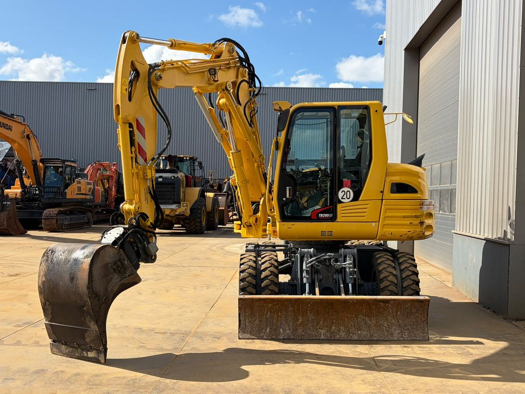 Takeuchi TB295W-1