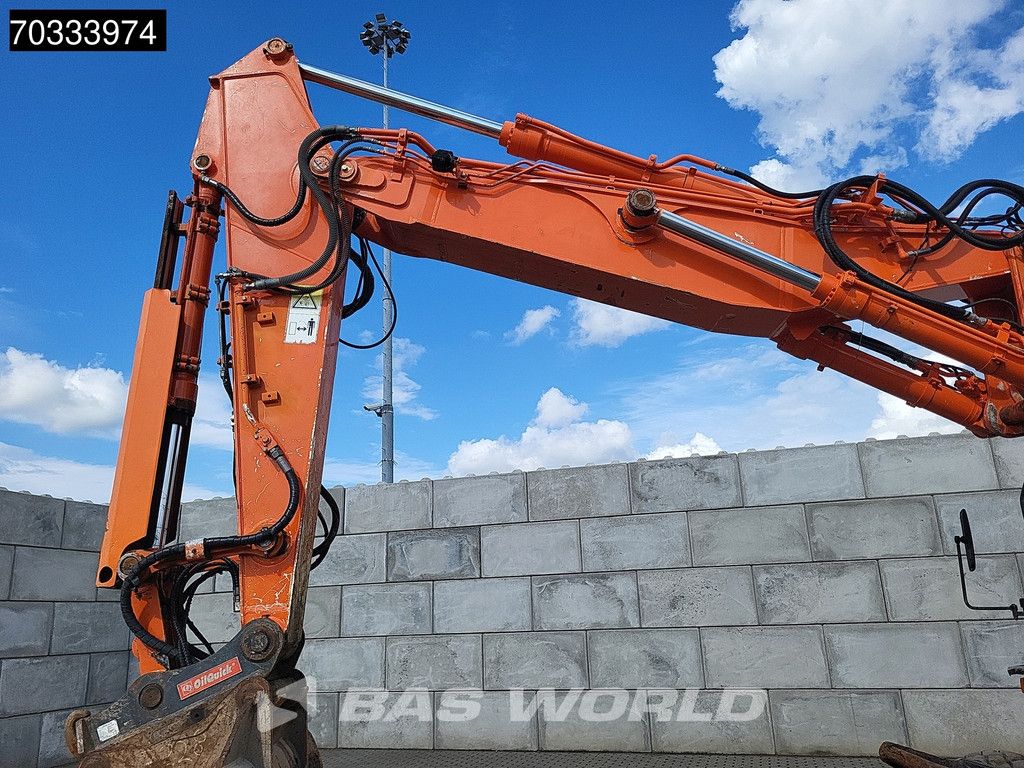 Hitachi ZX210W -3