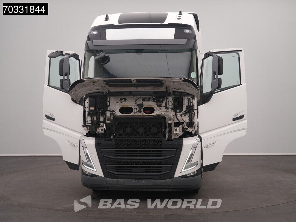 Volvo FH 500 4X2 XL 2x Tanks Standklima ACC APK 05-2027