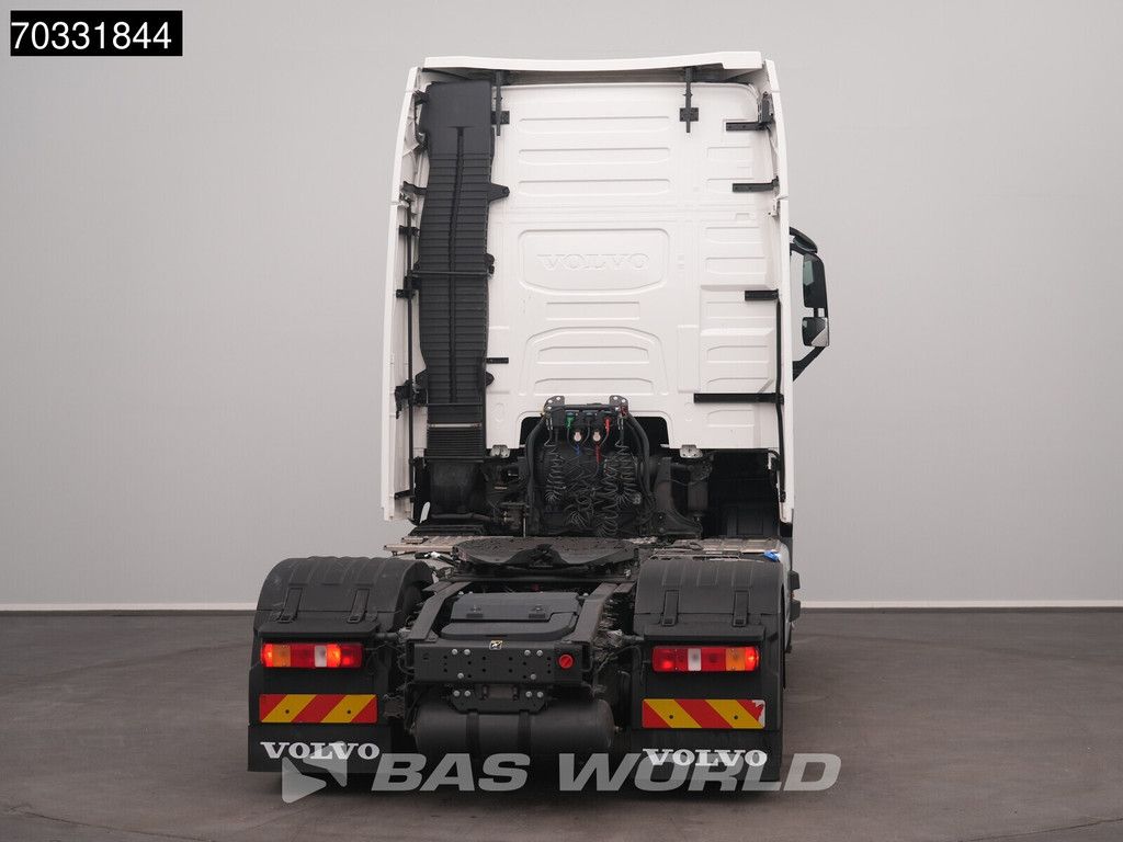Volvo FH 500 4X2 XL 2x Tanks Standklima ACC APK 05-2027