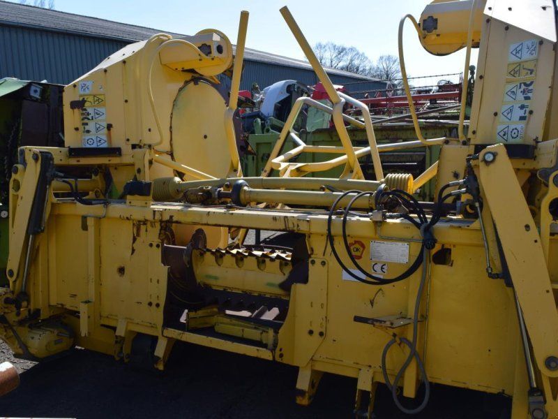 New Holland RI 600 *Maisgebiss*