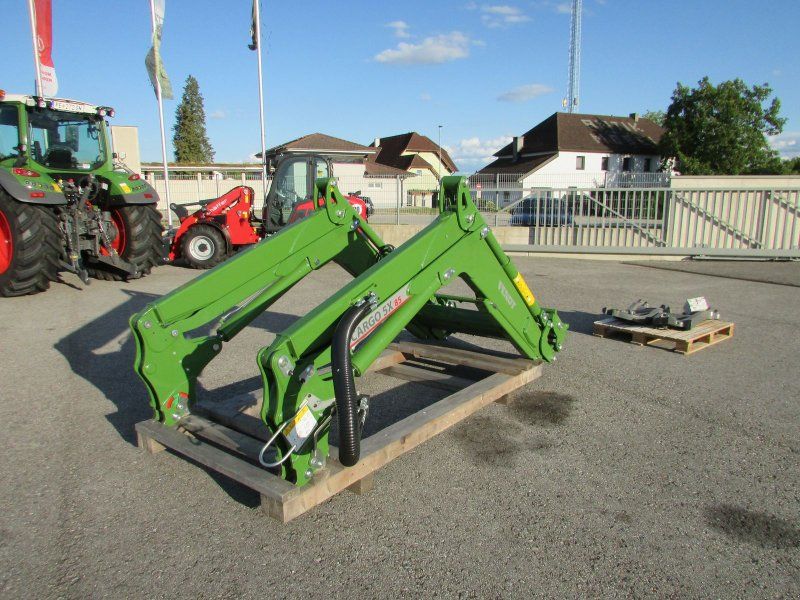 Fendt Cargo 5X85