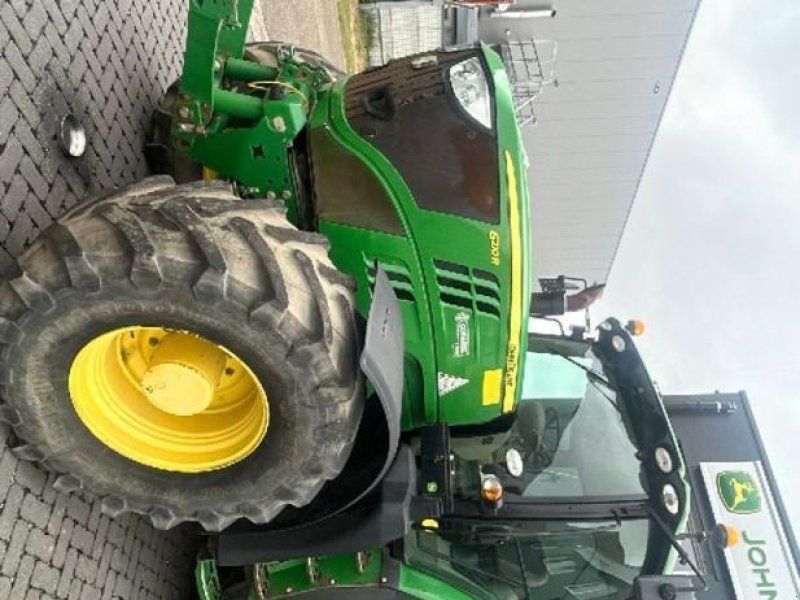 John Deere 6210R