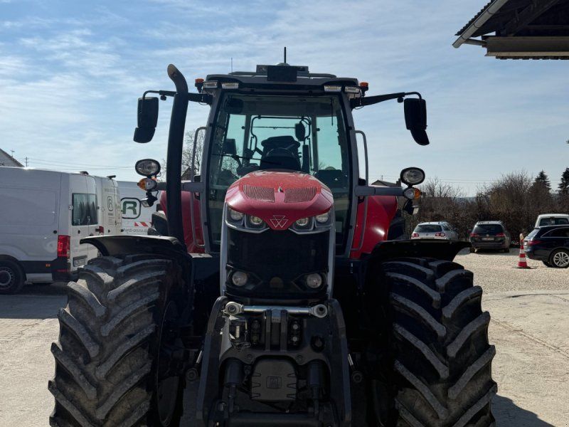 Massey Ferguson 7S.210