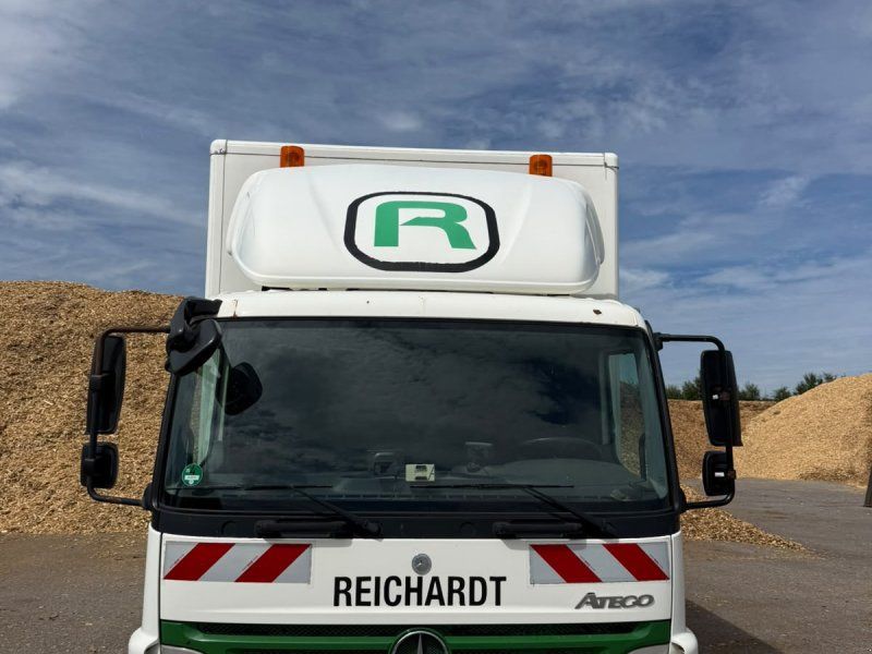 Mercedes-Benz Atego 818