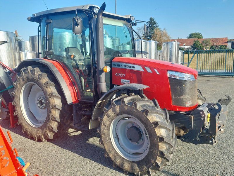 Massey Ferguson 4707
