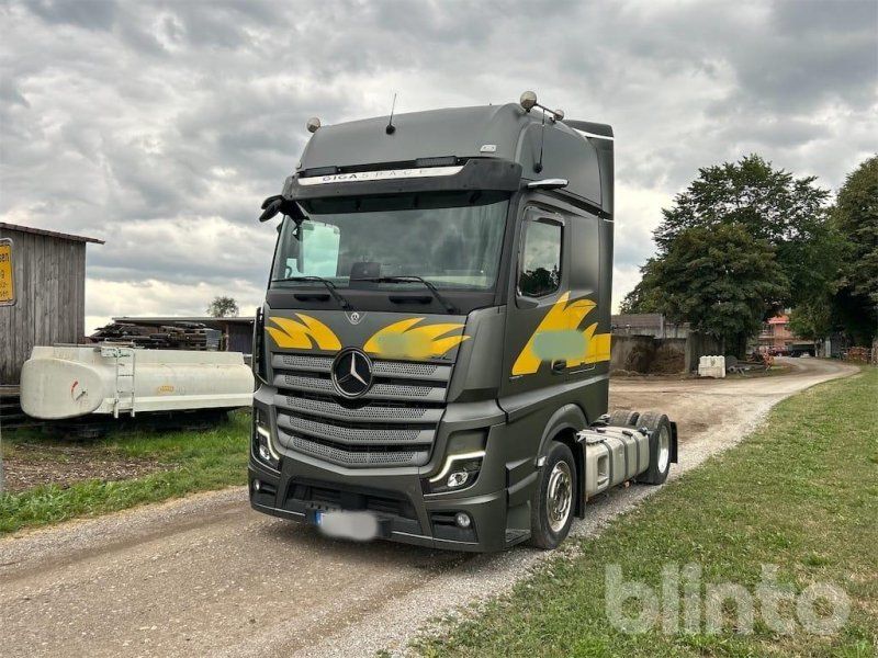 Mercedes-Benz Actros L 1853