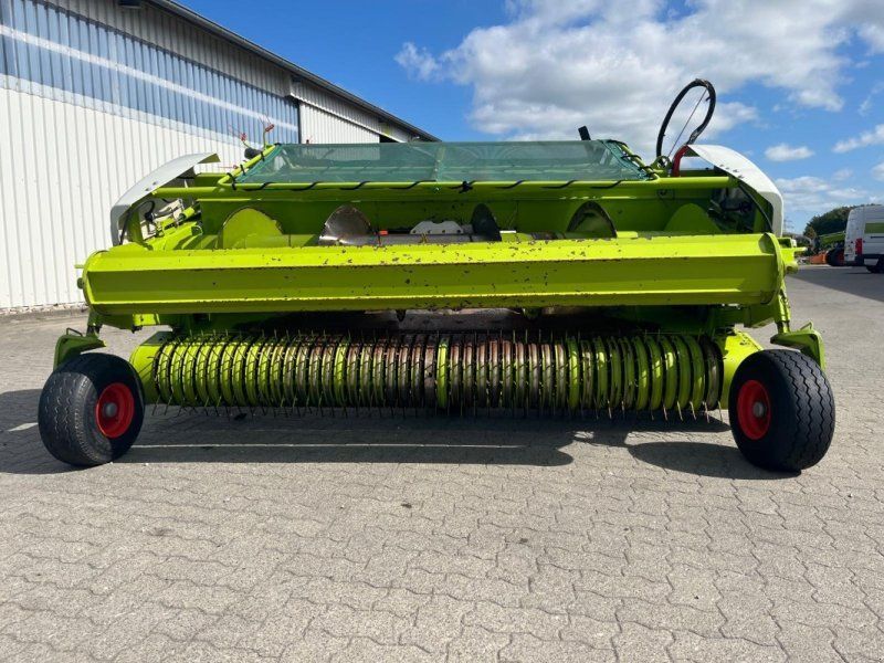 Claas PICK UP 300 HD PROFI