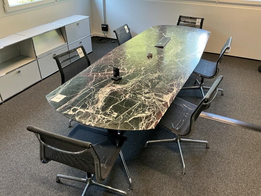 Combination Conference table with chairs and touchscreen display (1077-1083 and 1135)