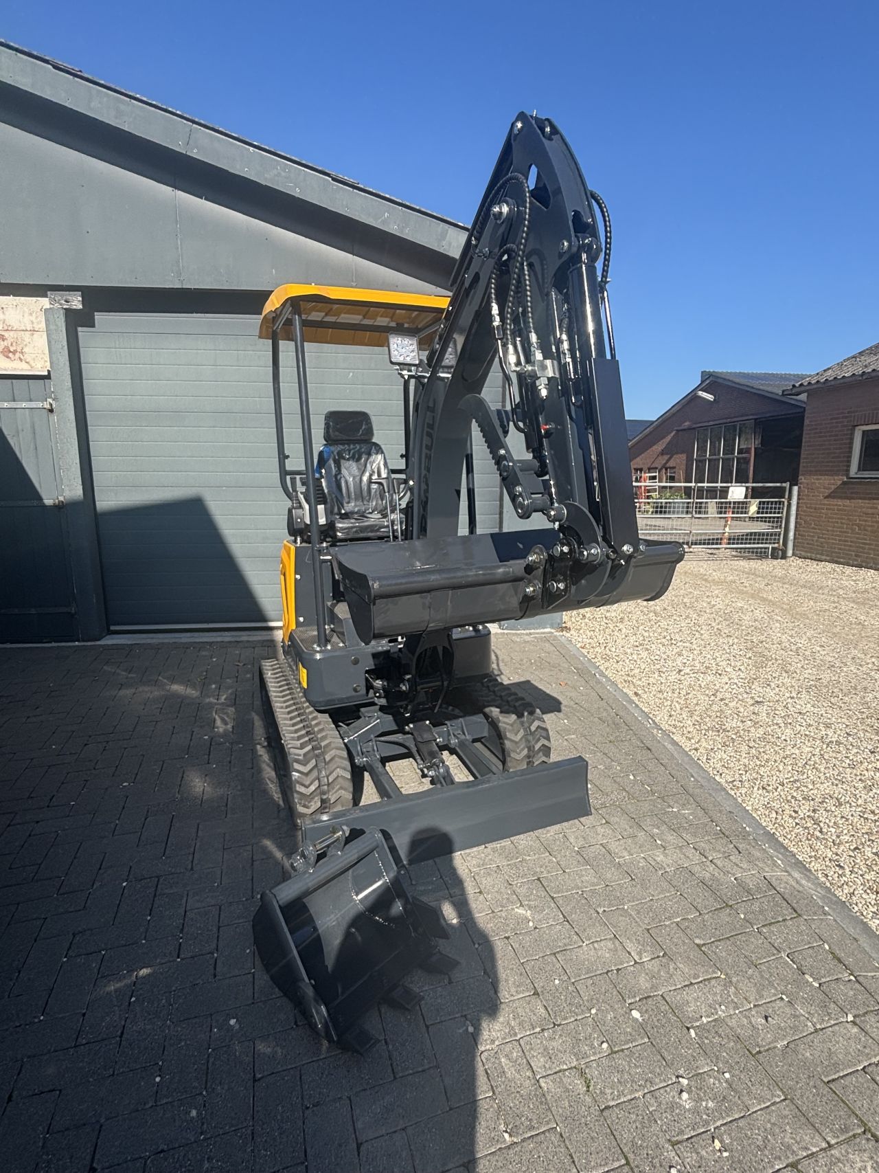 Minigraver, graafmachine driecilinder diesel